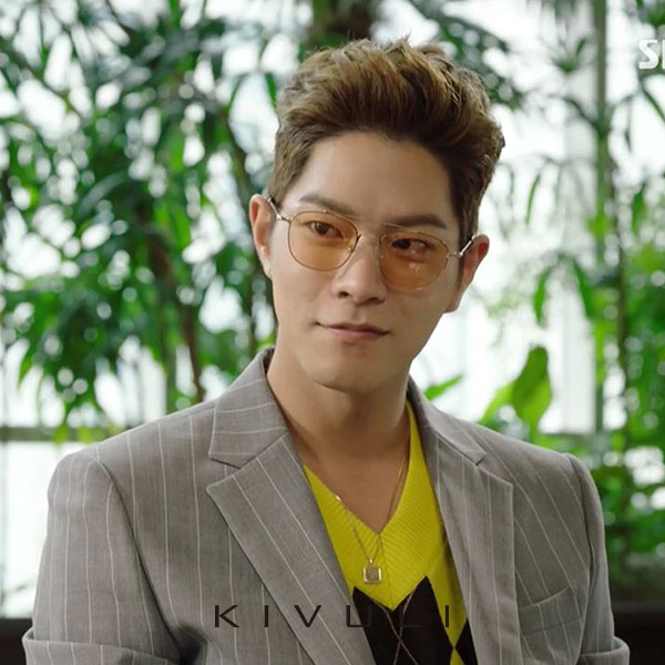 KIVULI SHORE DIVE 홍종현